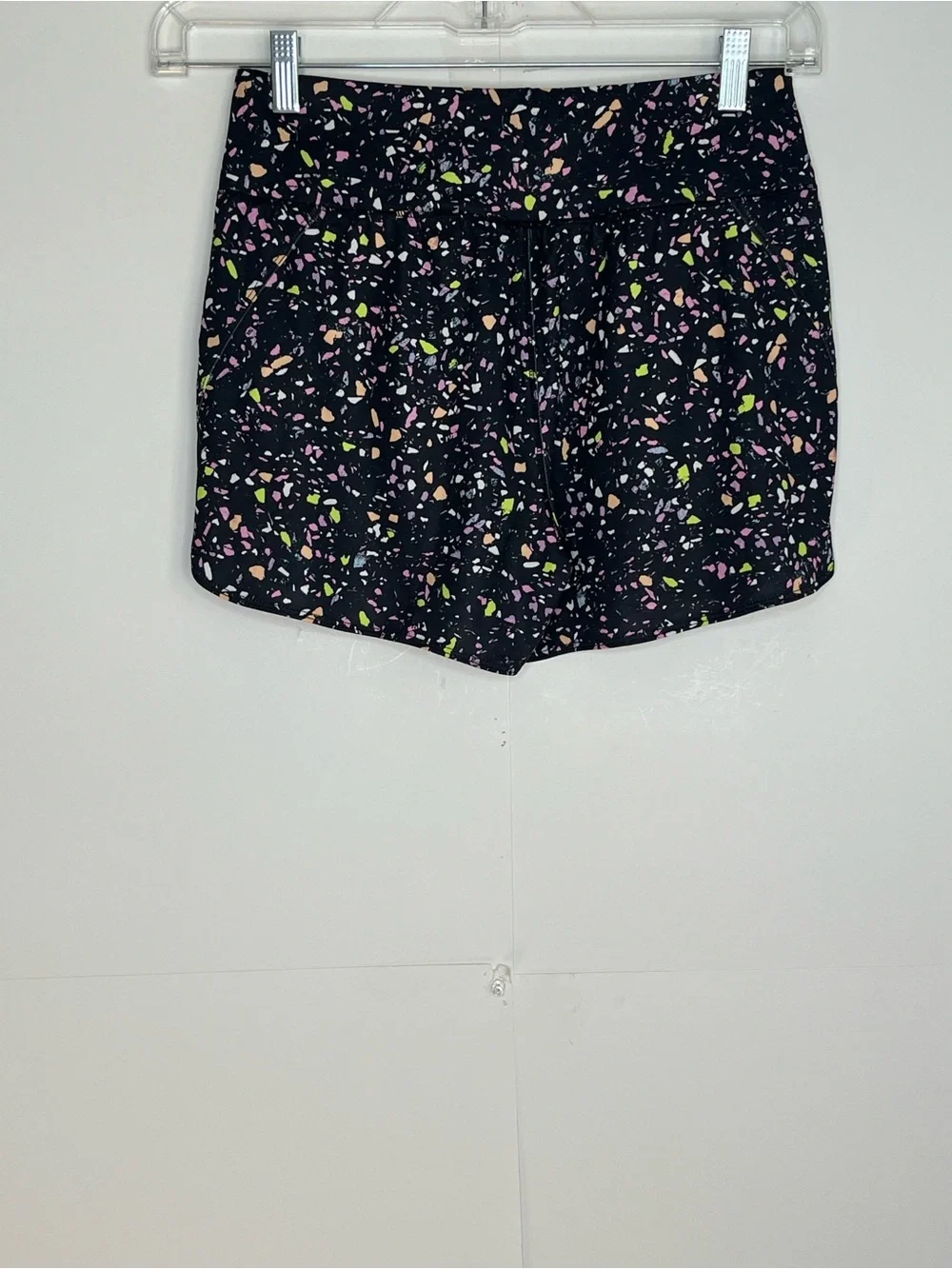The North Face Girls Printed Shorts Size Large (14/16)